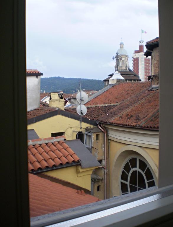 Ferienwohnung Mansarda Palatina Turin Zimmer foto